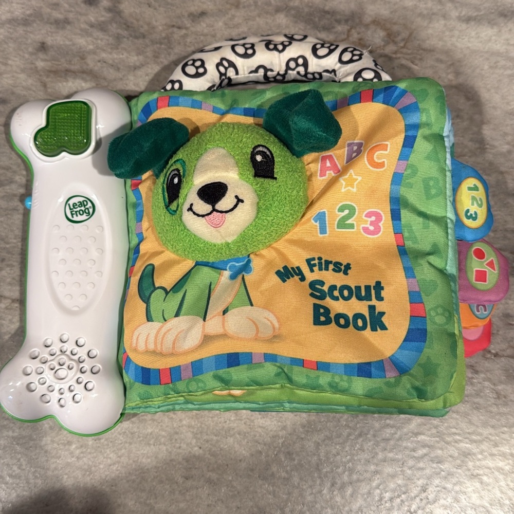 LeapFrog Interactive Scout Book